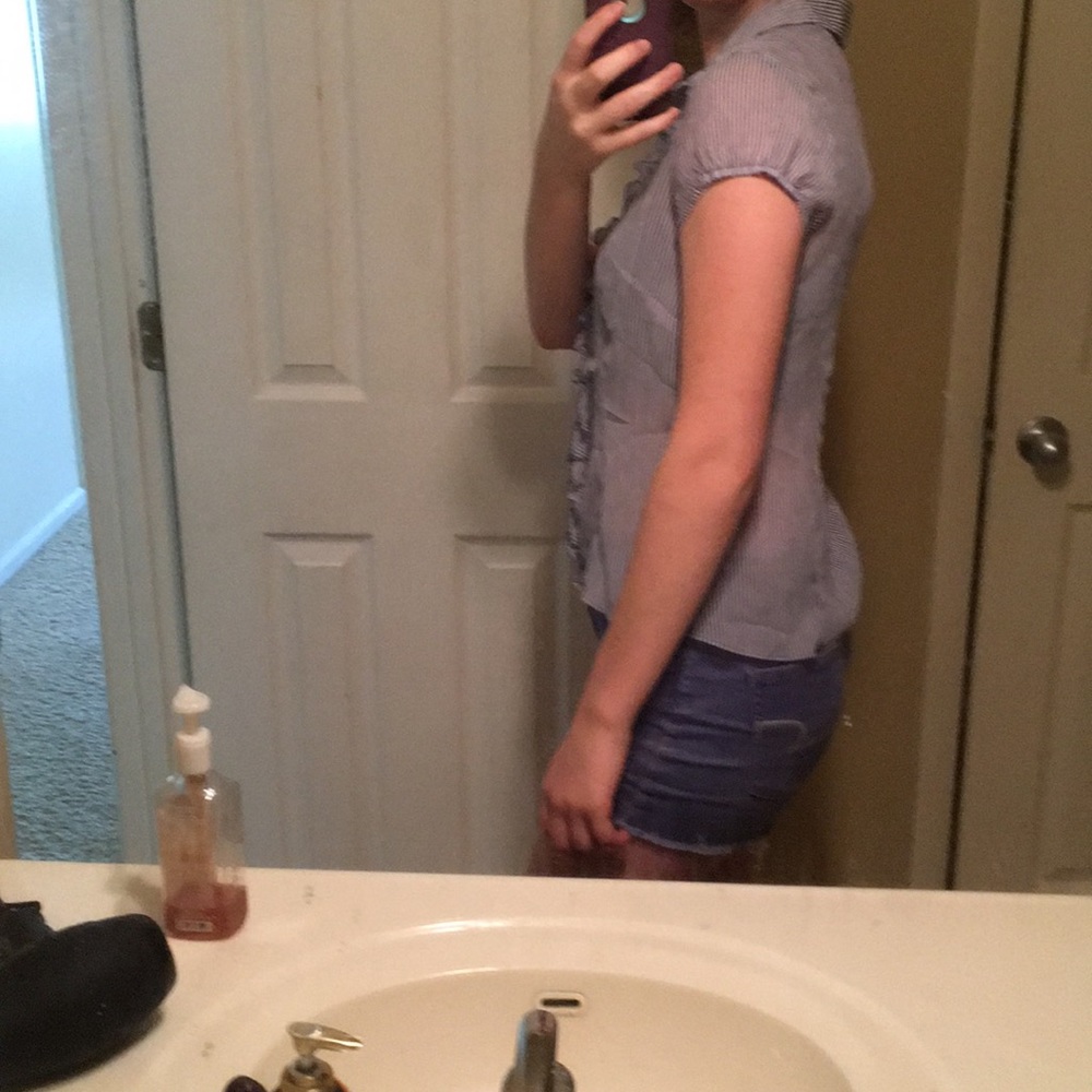 H&M button-up blouse - Picture 5 of 5